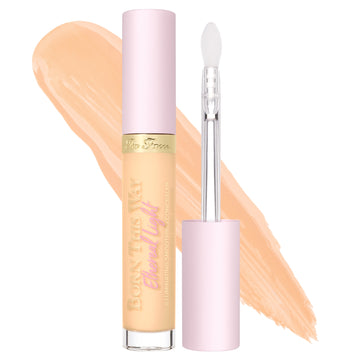 Born This Way Ethereal Light Illuminating Smoothing Concealer/ Graham Craker - Too Faced.