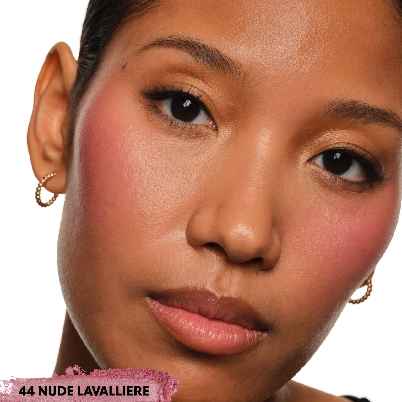 Make Me Blush 24H Buildable Powder Blush/ 44 Nude Lavalliere -Yves Saint Laurent.