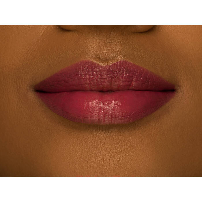 Soft Matte Lip Cream / Prague - NYX COSMETICS.