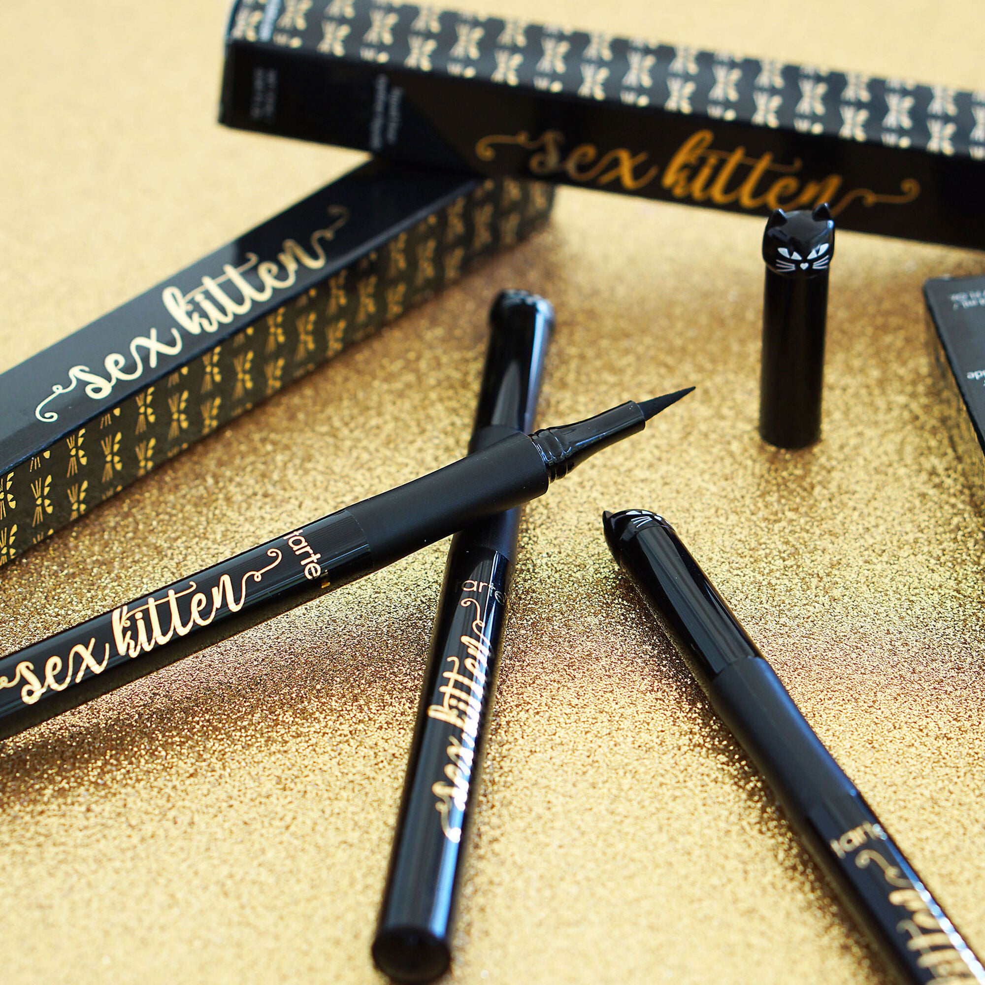 Sex Kitten Liquid liner - Black / TARTE.