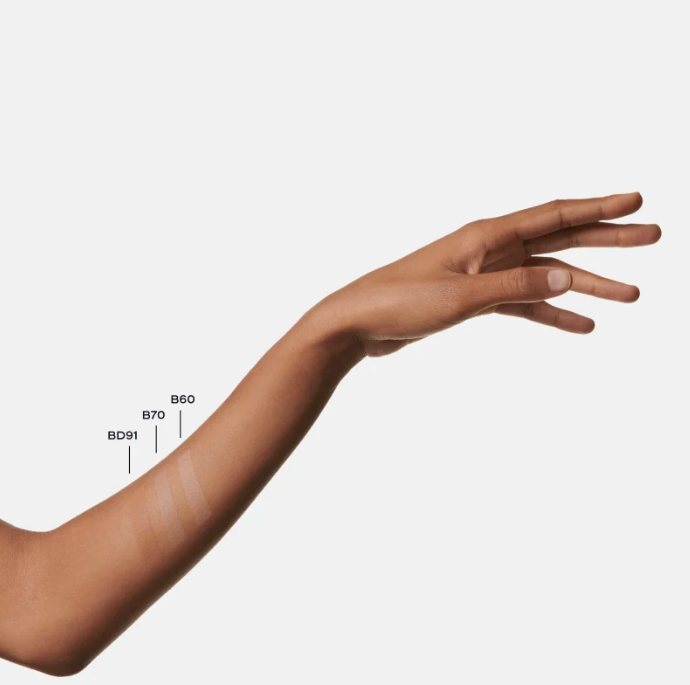 VITALUMIÈRE AQUA - Ultra-Light Skin Perfecting Sunscreen Makeup SPF 15/  70 Beige - Chanel.