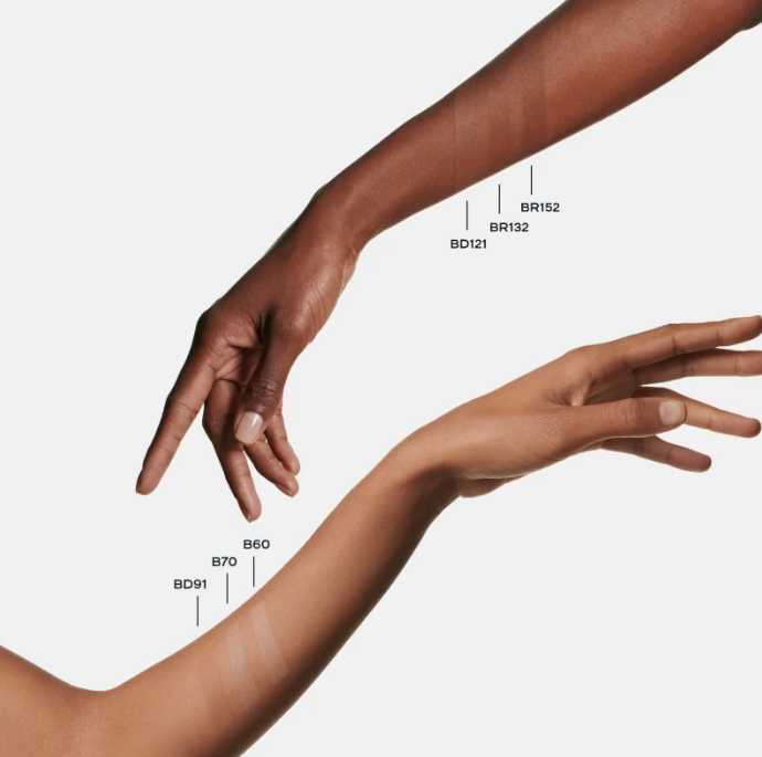 VITALUMIÈRE AQUA - Ultra-Light Skin Perfecting Sunscreen Makeup SPF 15/ 121 - Chanel.