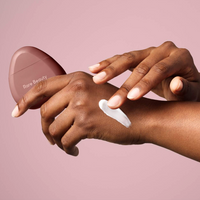 Find Comfort Hydrating Hand Cream 50ml- Rare Beauty by Selena Gomez /PREVENTA.