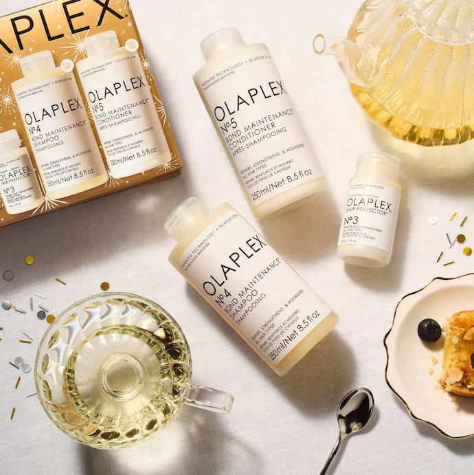 Strong Days Ahead Shampoo and Conditioner Value Set - Olaplex