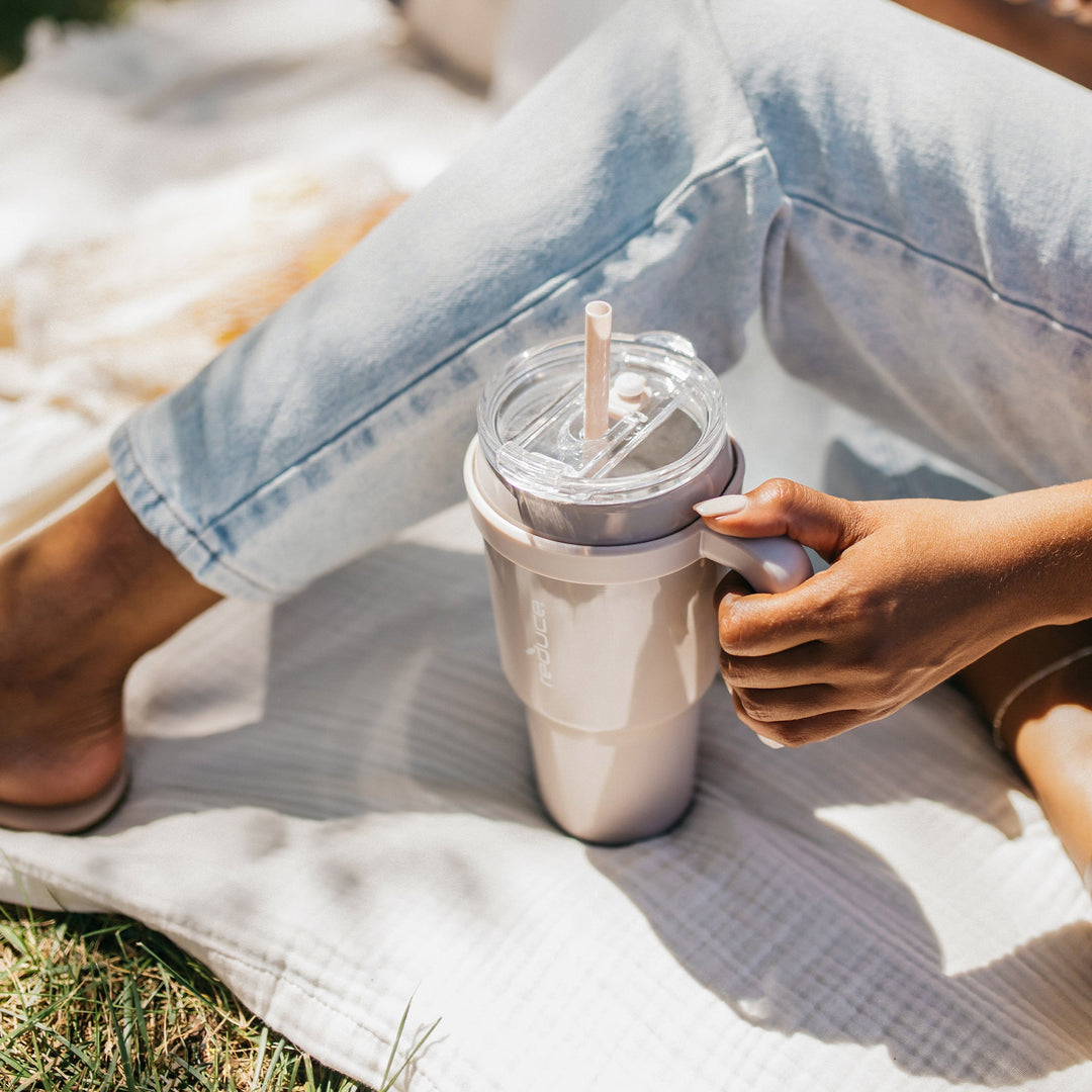 40 OZ COLD1 TUMBLER WITH HANDLE / SAND - REDUCE.