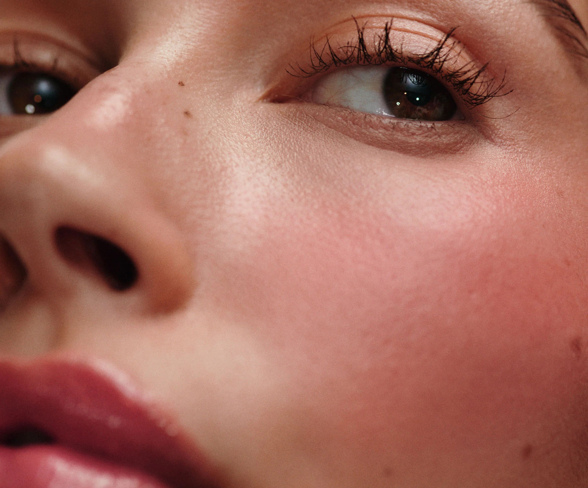 Pocket blush - Freckle/ Rhode.