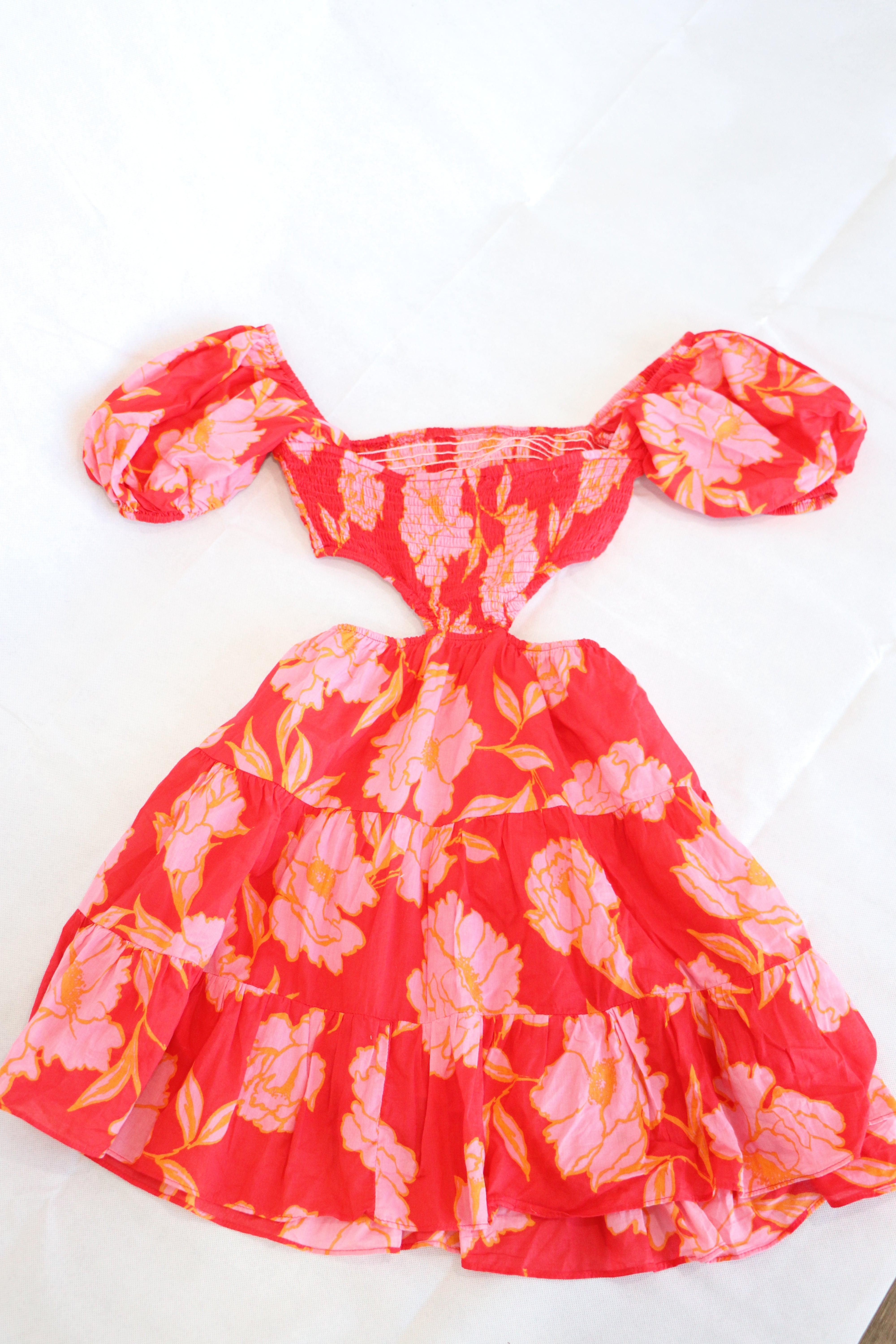 Vestido Rojo con rosas Talla S - Cherie.