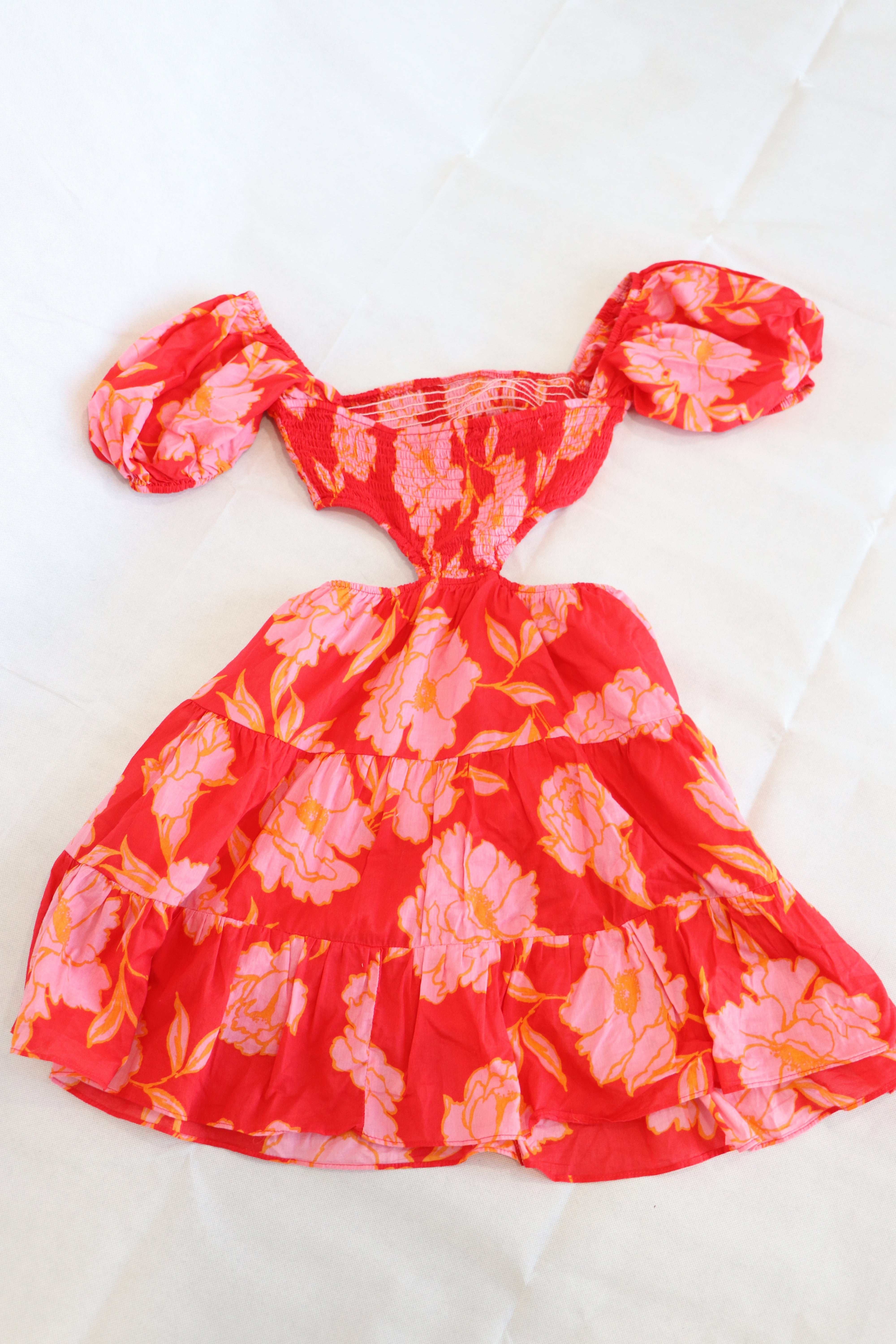 Vestido Rojo con rosas Talla S - Cherie.