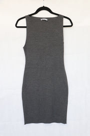 Vestido Gris Talla M - Zara.
