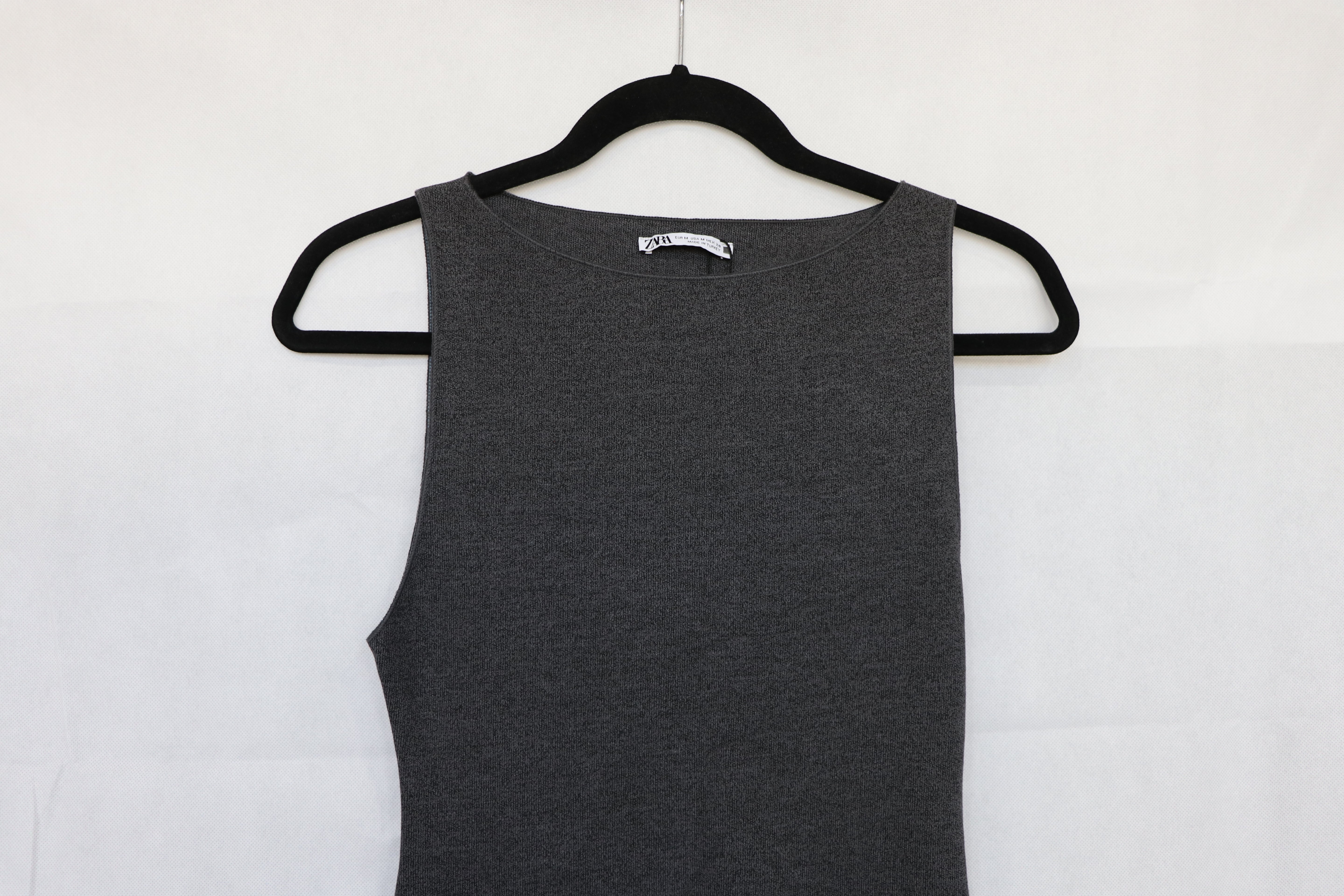 Vestido Gris Talla M - Zara.