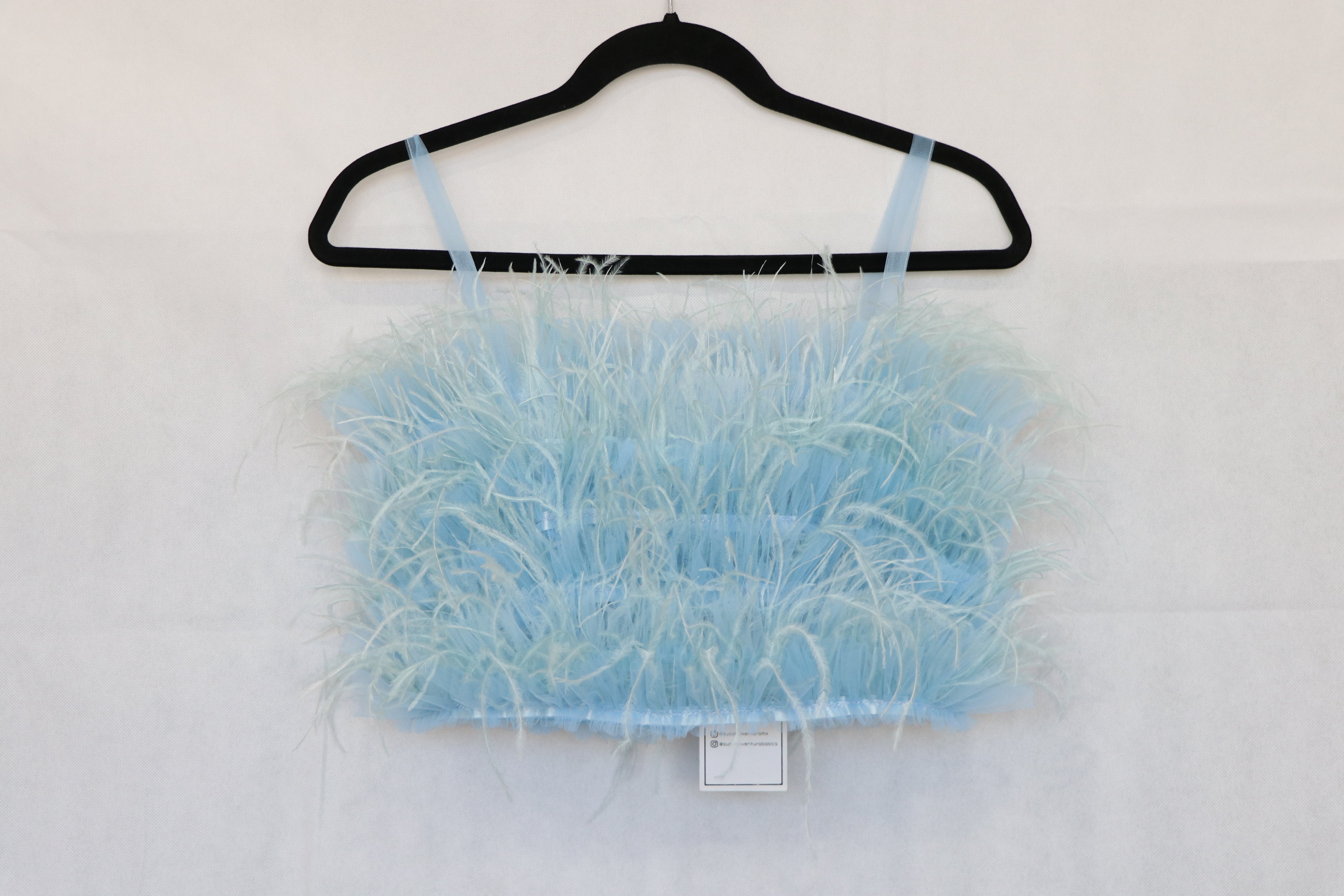 Crop Top de plumas Azul Claro Talla S - Susana Ventura