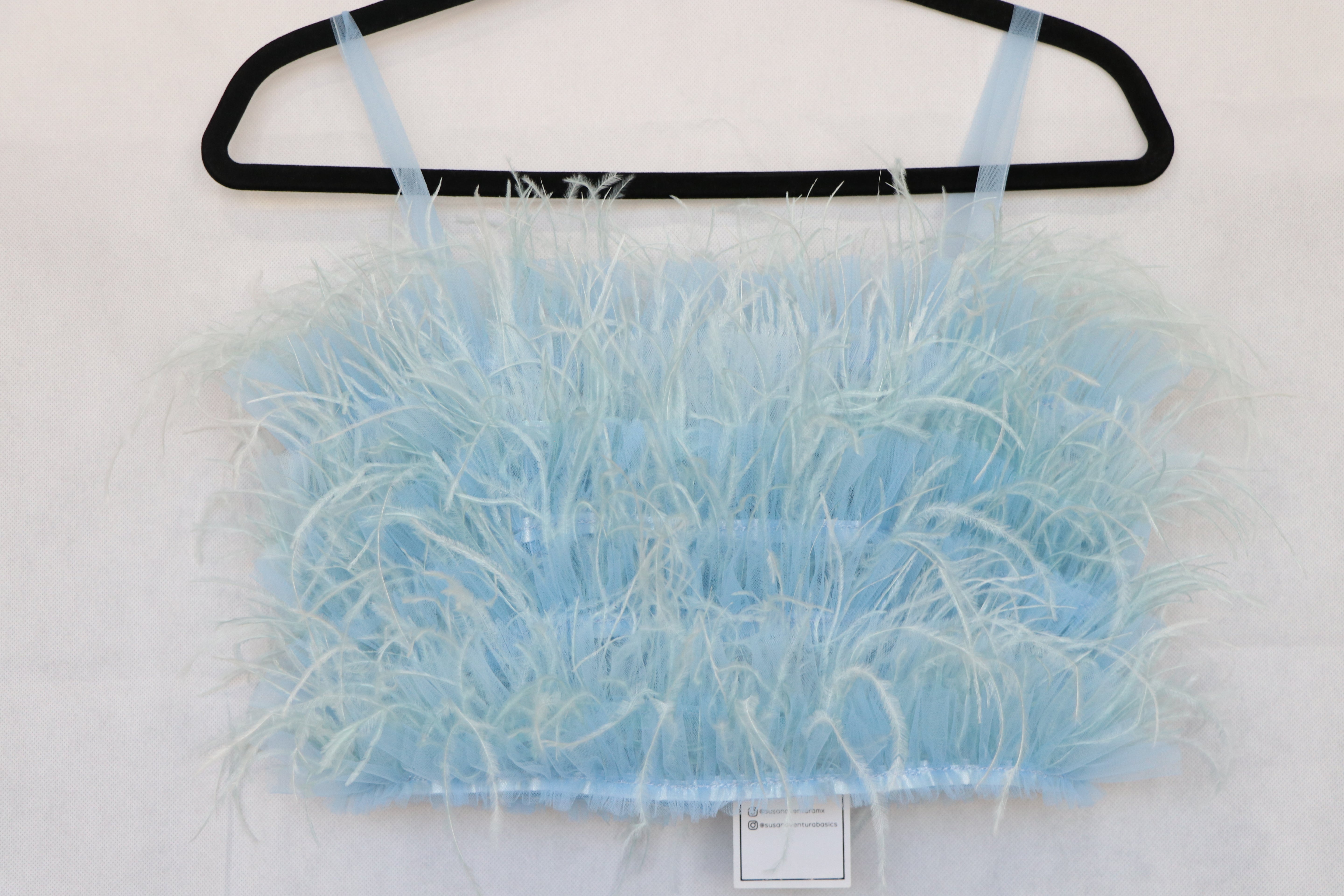 Crop Top de plumas Azul Claro Talla S - Susana Ventura