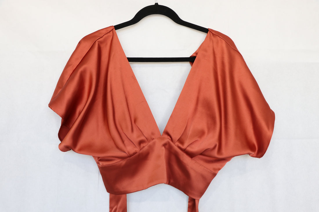 Crop ladrillo satinado Escotado Talla M - Zara