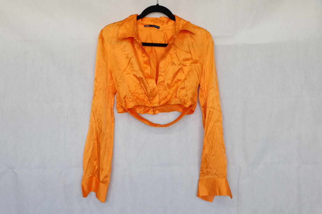 Crop naranja satinado con manga larga Talla M - Zara