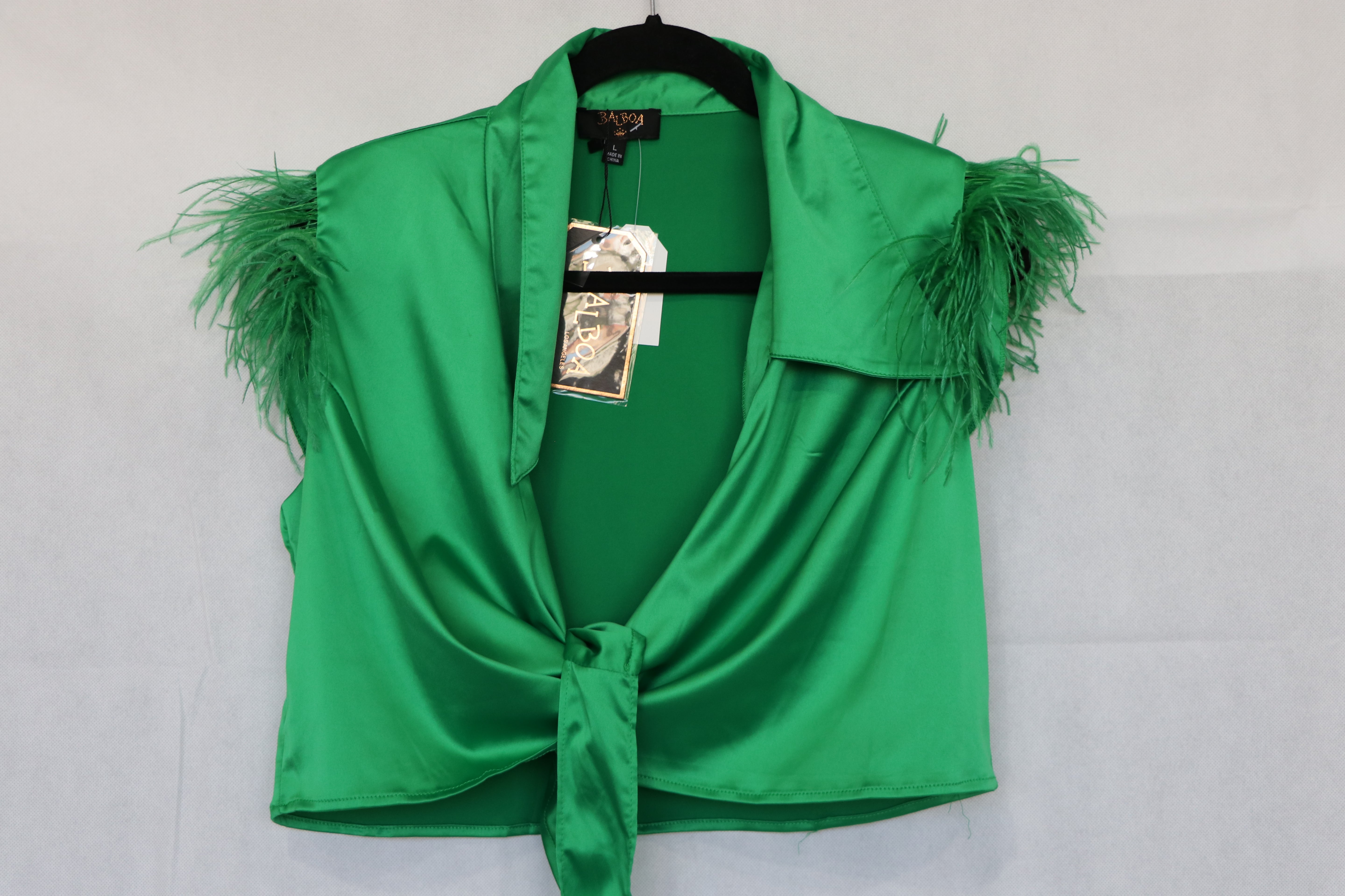 Crop verde cruzado con plumas  Talla L - Balboa