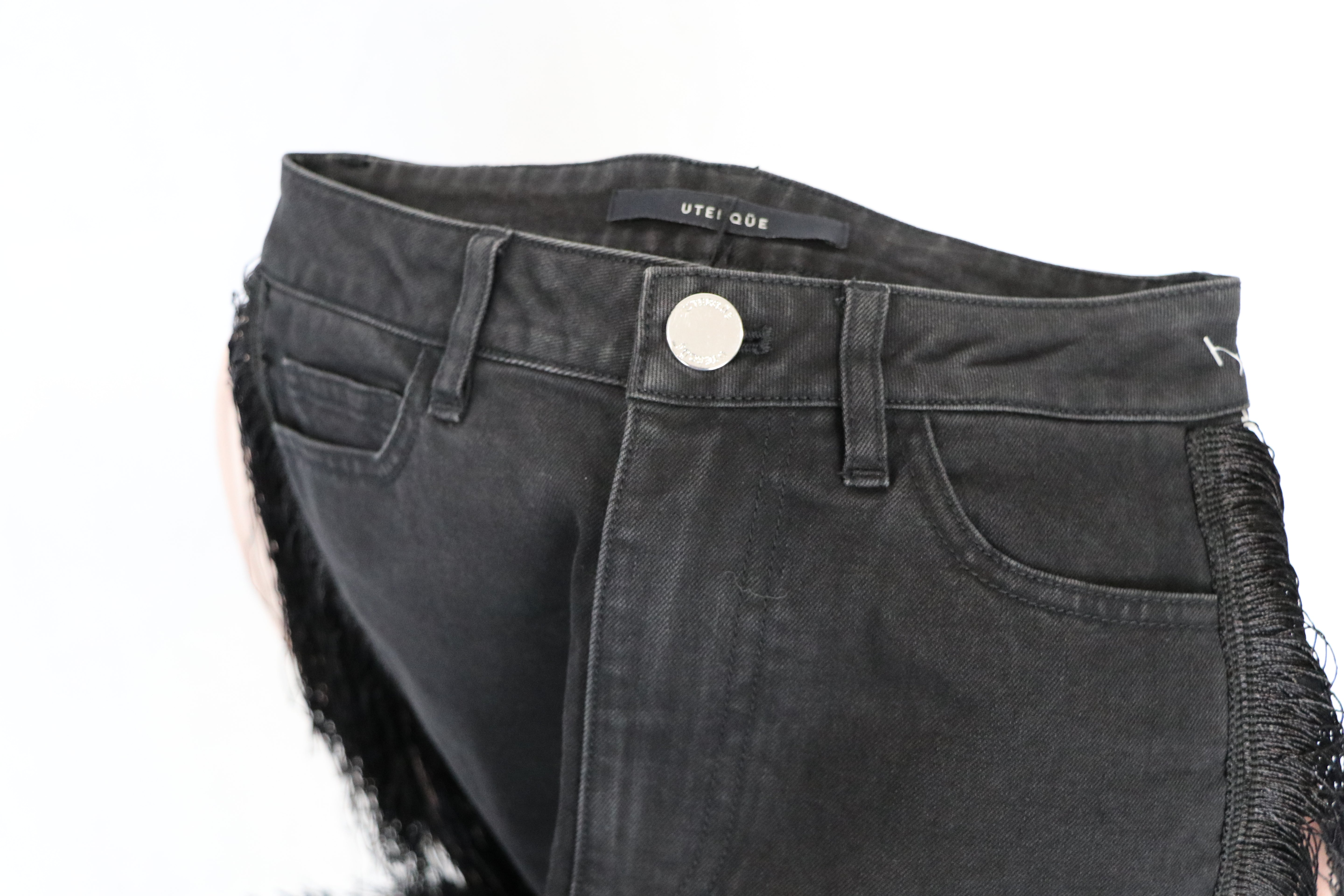 Jeans Negro con flecos Talla 24 - Uterque.