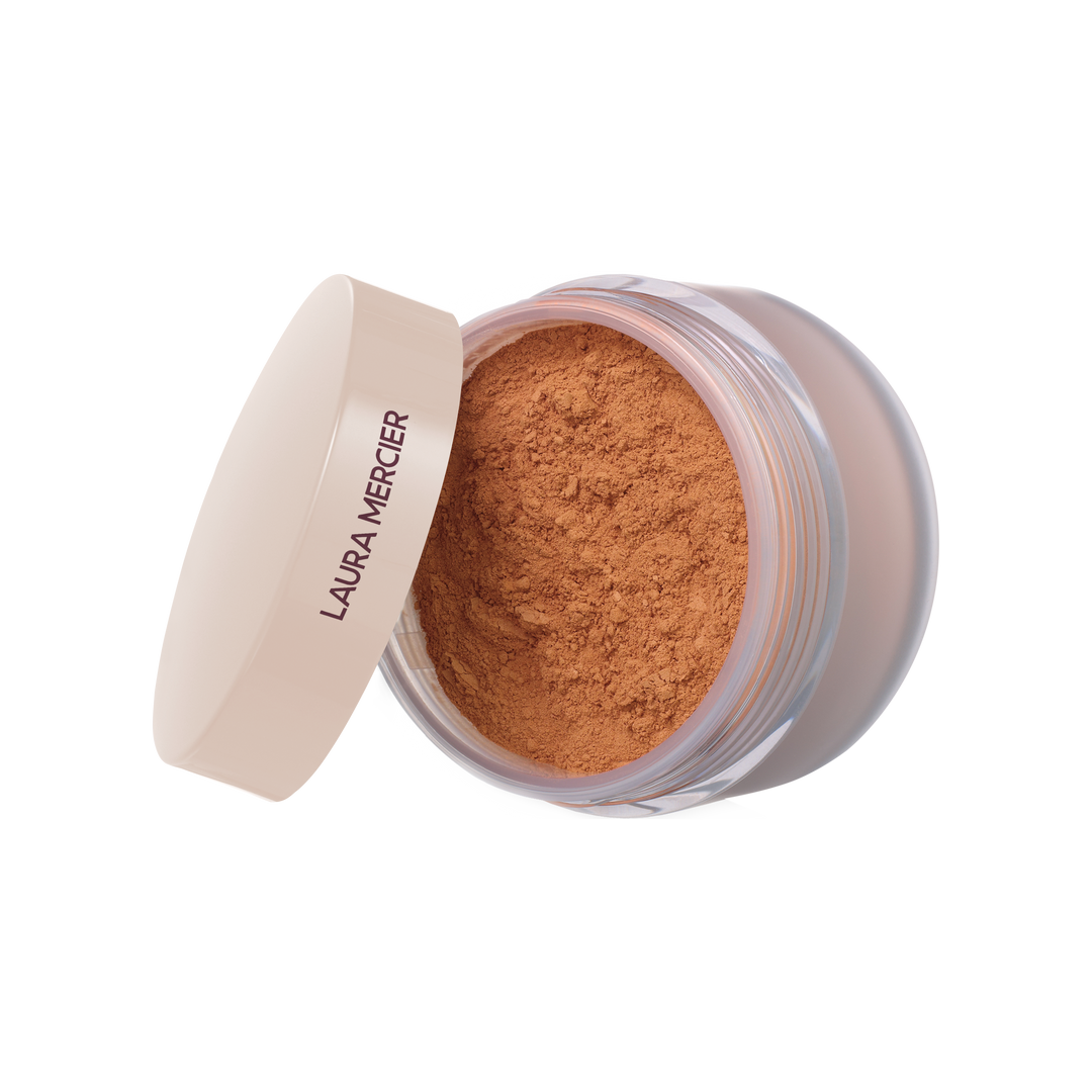 Translucent Loose Setting Powder Ultra-Blur - Medium Deep / Laura Mercier.