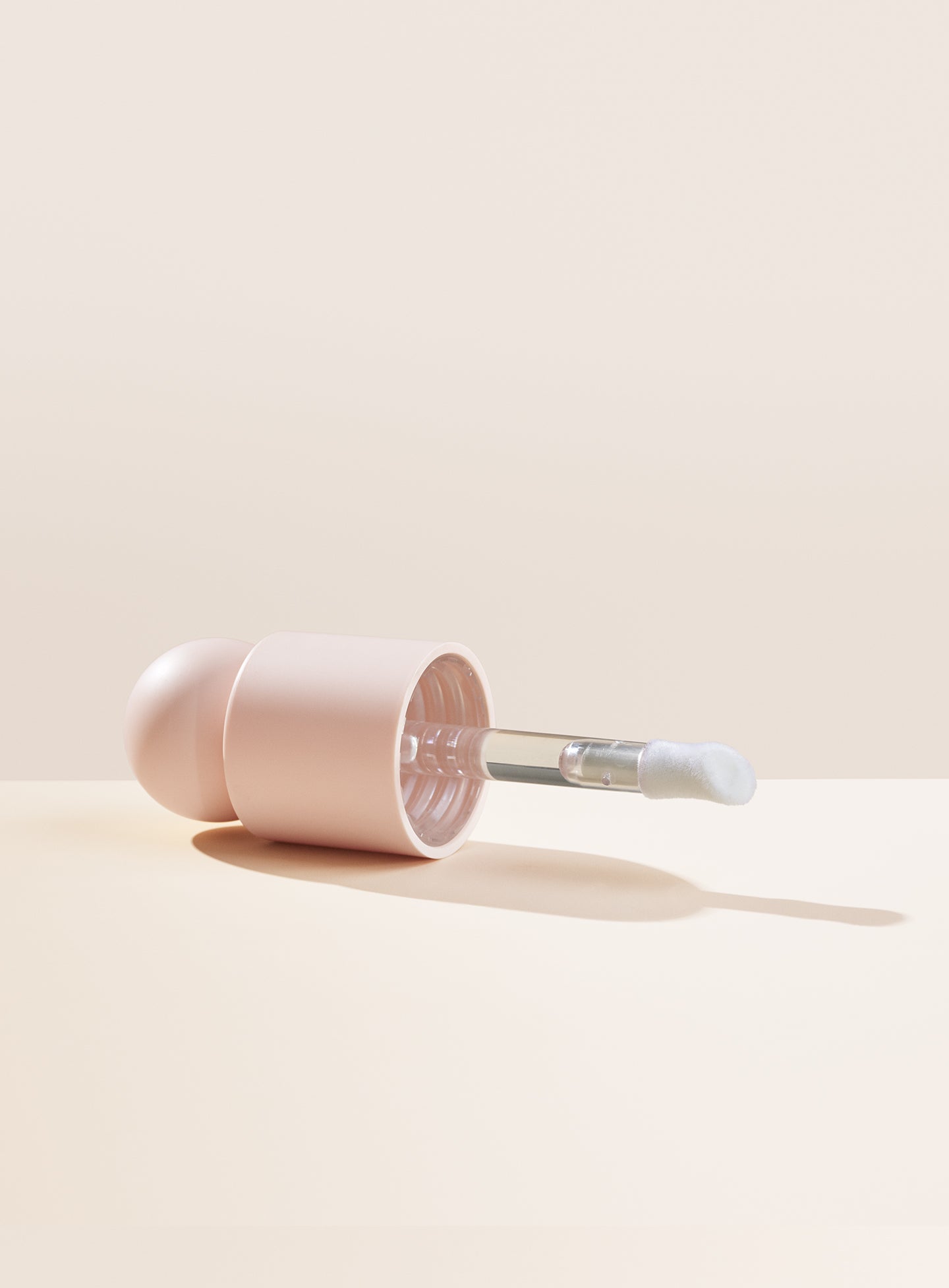 Positive Light Liquid Luminizer / Reflect - Rare Beauty.