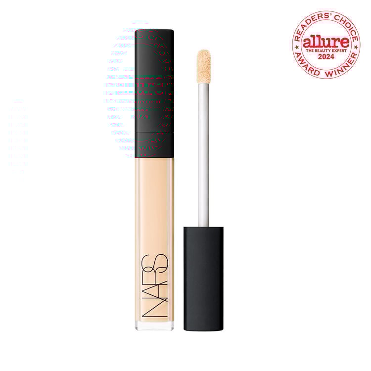 Radiant Creamy Concealer - Light 2.2 Nougatine / NARS.
