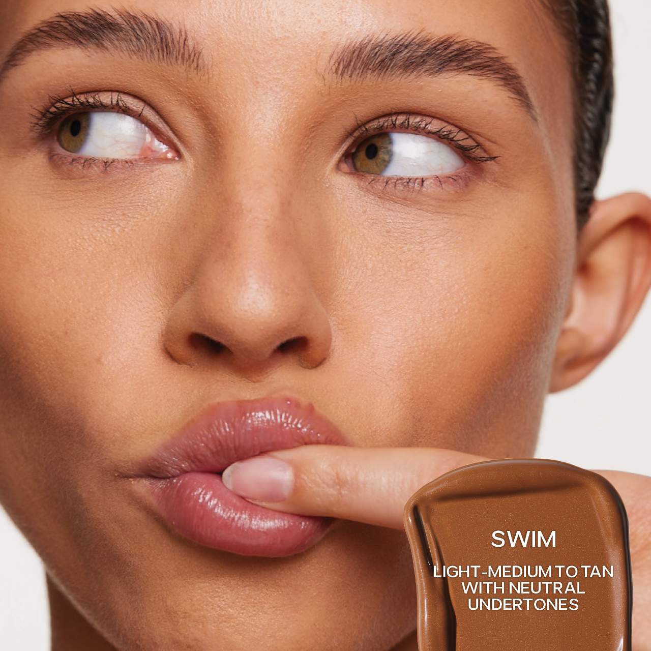 Dew Bronze Soft-Focus Effortless Liquid Bronzer / Swim - Saie.