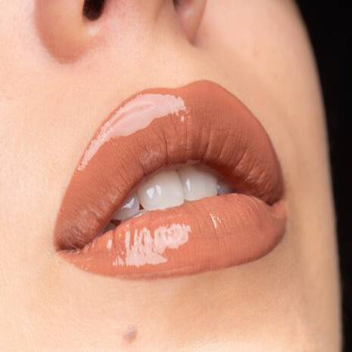 Lipgloss Shine Loud High Shine Lip Color / Global Citizen NYX. VAL